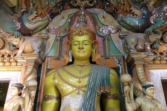 07 Day Explore Sri Lanka - Day 6: Little Adam’s Peak 360 view, Ravana Ella Falls, and Buduruwagala