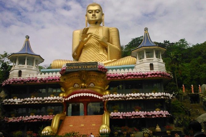 10 Day Round tour In Sri Lanka - Days 1 and 10: Negombo Beach Start and an Airport Drop That Closes the Loop