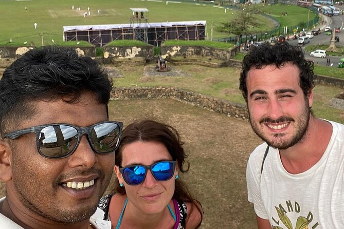 10 Days Sri Lanka Tour with Sujeewa - Dambulla cave murals and the Sacred Tooth evening in Kandy