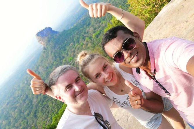 10 Days Tour in Sri Lanka (Hotels with Breakfast & Luxury Car) - Ella, Nuwara Eliya, and waterfalls: cooler-air breaks