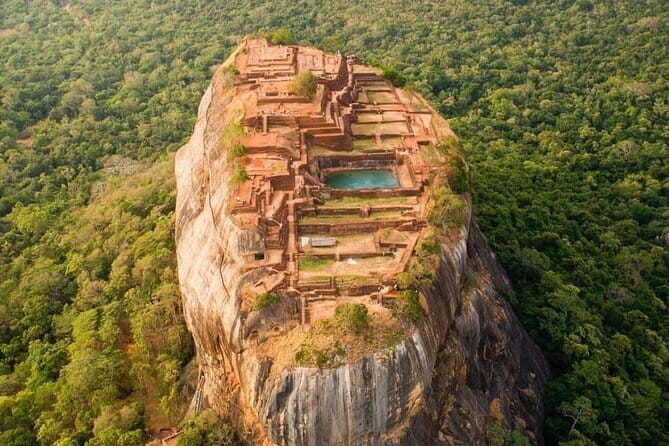 14 Days/ 13 Nights -Sri Lanka Tour on Culture, Wildlife & Beaches - Day 5: Matale Temples, Spice Gardens, Sacred Tooth Relic, and Kandyan Dance