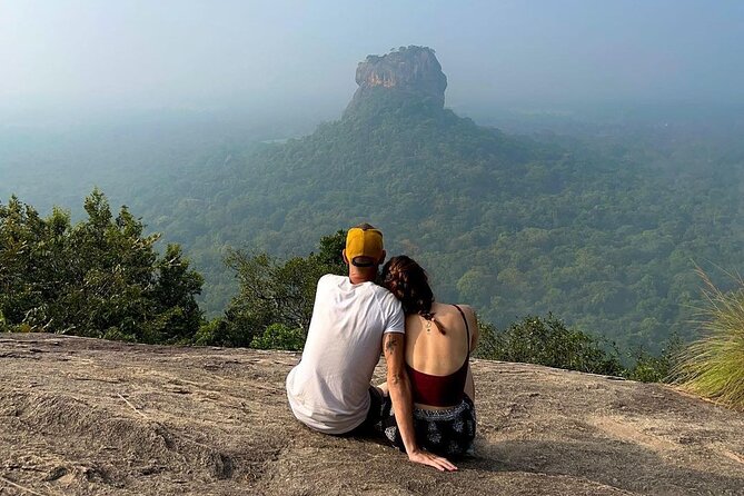 14-Days Private Tour in Sri Lanka with Pick Up - Day 1: Negombo arrival, lagoon time, and a low-key start