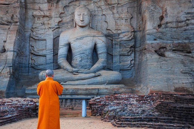 14 Days Sri Lanka Tour - Explore Sri Lanka - Kandy nights and sacred sites: temples plus Kandyan dance (Days 4–5)