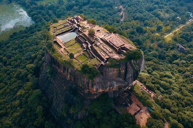 14 Days Tour in Sri Lanka - Fortnight Expedition with Luxury Hotels - Price and logistics: what $1,599 buys you in real life