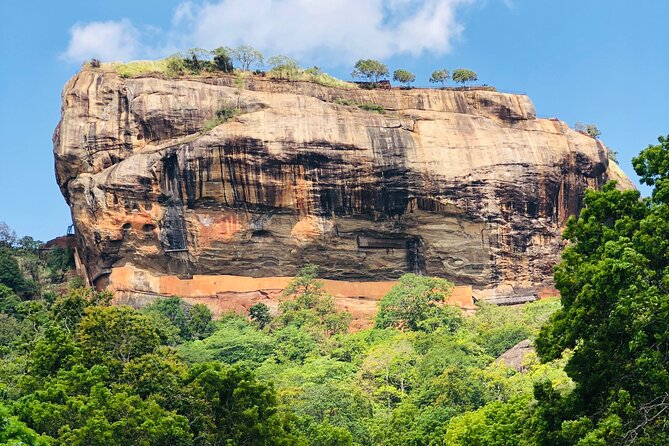 3-Day Heart of Sri Lanka, Kandy, Wonder 8 Sigiriya, Nuwara Eliya-Little England - How the vibe feels: guided, flexible, and low-stress