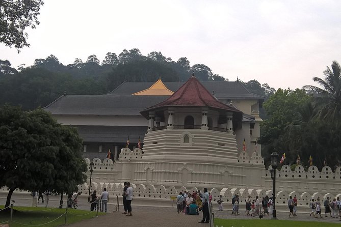3 Day Privet Tour To Kandy & Sigiriya From Colombo - How the Colombo-to-Kandy-to-Sigiriya route actually plays out