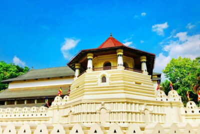 4 Days Private Tour In Sri Lanka - Arrival Day: landing at Bandaranaike and easing into Kandy