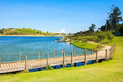 5 Days Private Vehicle with English Speaking Chauffeur - Picking Colombo as Your Anchor Point