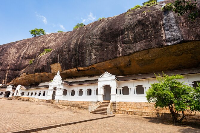 5 Days Private Vehicle with English Speaking Chauffeur - Day 5: Mihintale, Anuradhapura Stupas, and the Jaya Sri Maha Bodhi Tree