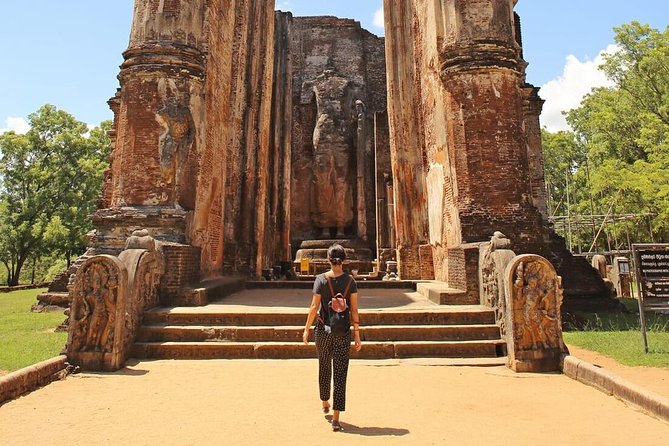 6 Days Nature And Culture Tour - Day 5: Ramboda Waterfall, Kandy Cultural Dance, and the Temple of the Sacred Tooth Relic