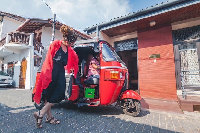 6 Days Private Vehicle with English Speaking Chauffeur - Day 6: Colombo Lighthouse, Gangaramaya, and Independence Square