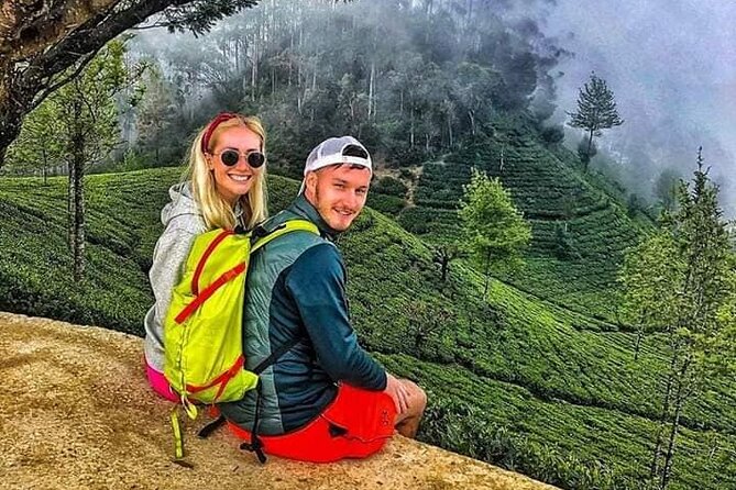 8 Days Adventure Tour with Chauffeur and Air-condition Vehicle - Day 3: Kandy Temple of the Tooth Relic and cultural dance