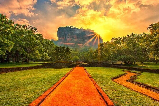 9 Days Guided Tour Through Sri Lanka - Unawatuna leisure day and Galle Fort on foot: the coast part of the story