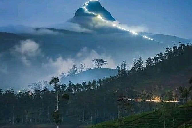 Adam’s Peak Night Hike Experience [One Day & ALL INCLUSIVE] - Why start at 2:00AM for Adam’s Peak?