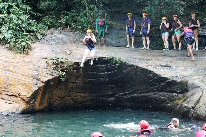 Adventure Experience A in Kitulgala - On the Kelani River: nine rapids, five major hits