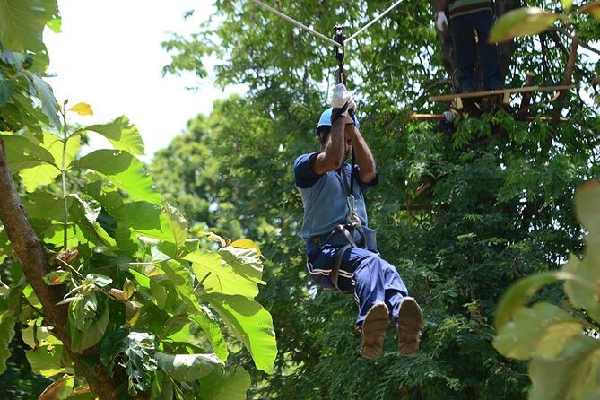 Adventure Tours in Sri lanka - Day 2: Manigala Rock climb for real Knuckles-style walking