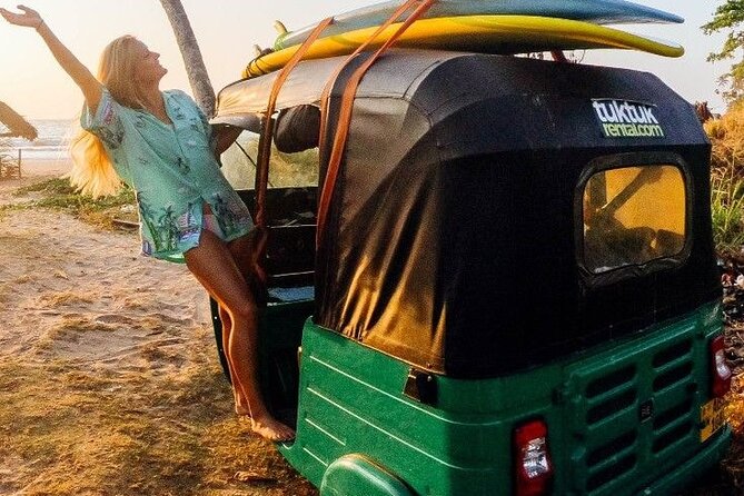 Adventure Tours in Sri lanka - Day 7: Ella to Colombo by train (9 hours) and a legs-down landing