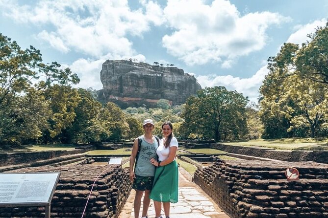 All-inclusive Day Tour of Sigiriya & Dambulla from Colombo - Lunch break: included and not an afterthought