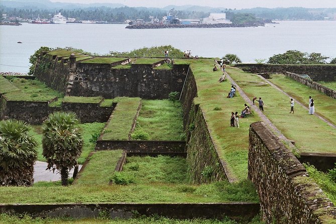 All inclusive Private Day trip to Southern Srilanka Galle, Bentota - Galle Dutch Fort: heritage streets with sea air