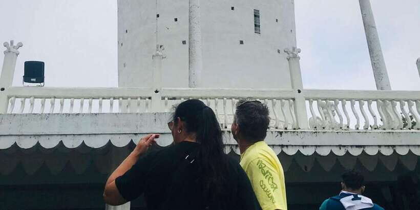 Ambuluwawa Tower with Kandy City Tour - Geragama Tea Factory + Royal Botanical Garden: Tea, Plants, and the River Nearby
