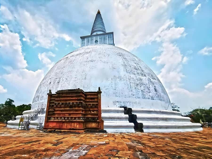 Anuradhapura: Tuk Tuk Tour - Ancient City with Audio Guide - Quick hits before you ride