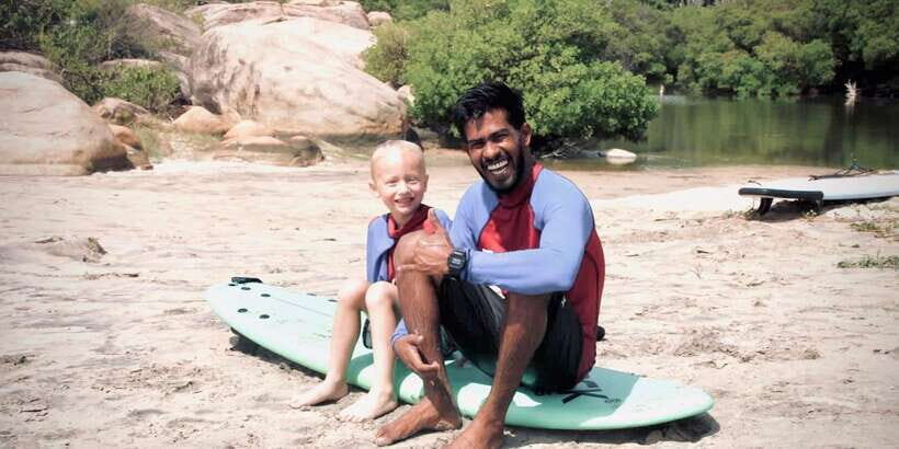 Arugam Bay Surf Lessons : Beginner Surf Experience - Equipment and refreshment: small extras that make the lesson easier