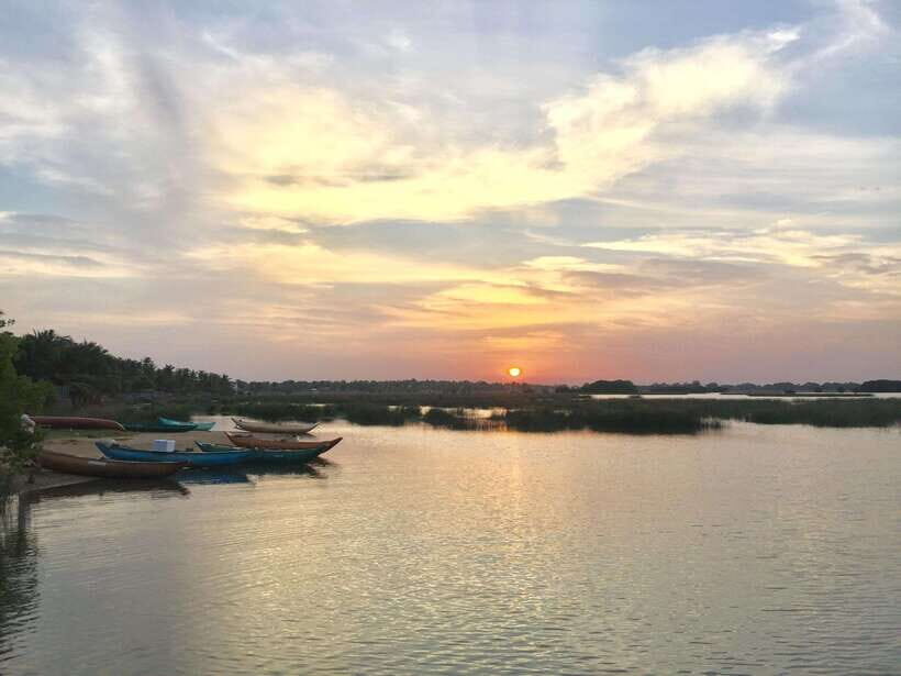 Arugambay :Pottuvil Lagoon Boat Safari Eco Tours - Sunrise or sunset: choosing the light for birds and boats