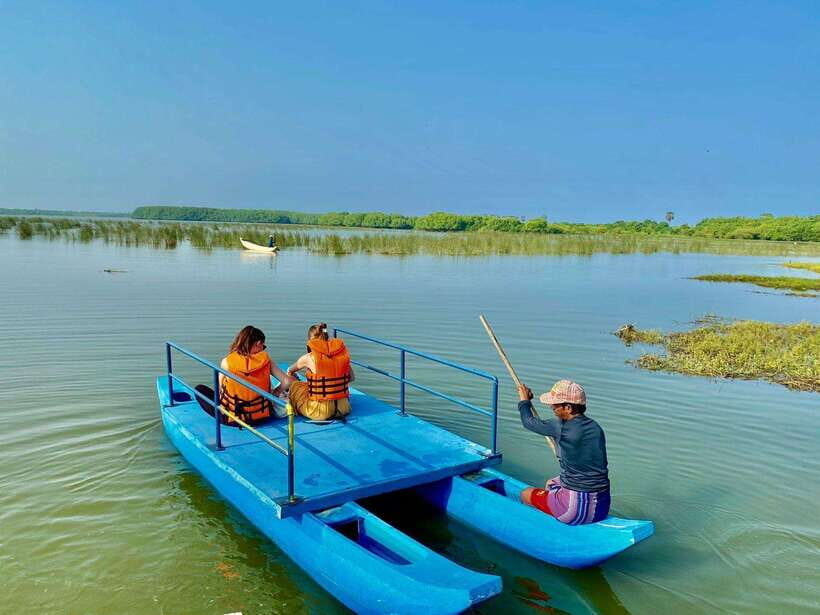 Arugambay :Pottuvil Lagoon Mangrove Eco Boat Safari Tours - The two-hour eco boat safari: mangroves, birds, and careful spotting