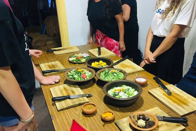 Authentic Sri Lankan Cooking Class in Kandy with Local Family - What you’ll do during the cooking session (and what you’ll learn)
