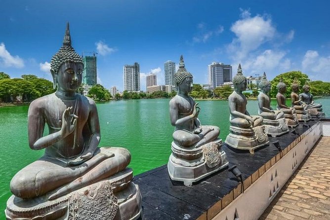 Best of Colombo - Private Guided City Tour - Getting picked up and rolling in an air-conditioned vehicle