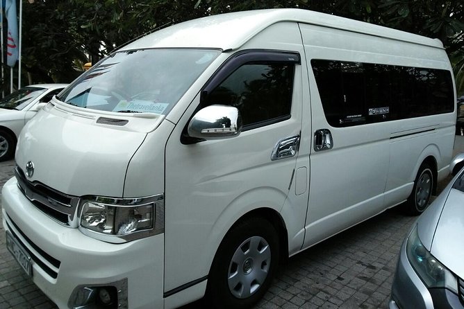 Colombo Airport (CMB) to Centara Ceysands Resort & Spa, Bentota Private Transfer - The 3-hour private drive to Bentota: comfort and control