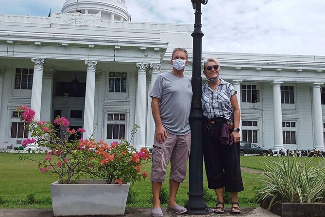 Colombo Bay Tuk Tuk City Tour - Civic Colombo Stops: Town Hall, Independence Memorial, and Art Street