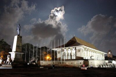 Colombo By Night With Dinner At Cinnamon Lakeside Hotel - Colombo by Night Starts at Cinnamon Lakeside
