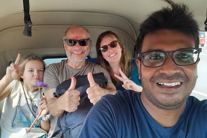 Colombo City Highlights by Tuk Tuk – All-Inclusive Adventure - Viharamahadevi Park and Cinnamon Gardens: a breather near colonial-era landmarks