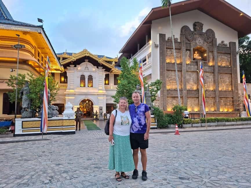Colombo City Tour by Tuk Tuk - All Inclusive - Dutch-era church stop, plus temples across faiths