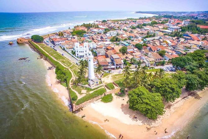 Colombo City Tour By Tuk Tuk (Include Lunch)Morning & Evening - Lotus Tower, Wolvendaal Church, and Sambodhi Chaithya in quick hits
