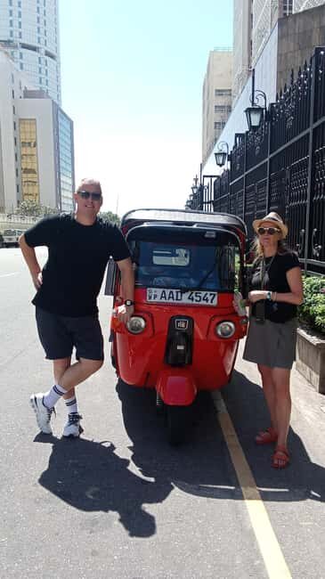 Colombo: City Tour by Tuk with Hotel Pickup-All Inclusive - Galle Face Green: Sea Breezes and the City’s Social Rhythm
