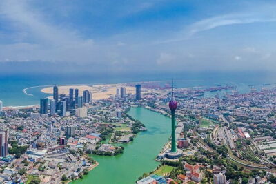 Colombo City Tour | From Colombo Port - Getting picked up and moving: air-conditioned rides and a guide who talks