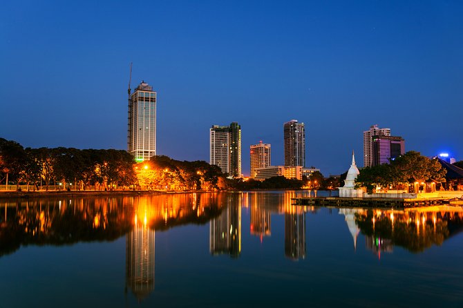 Colombo City Tour from Colombo Seaport - Galle Face Green: the ocean-side wrap-up you’ll actually enjoy