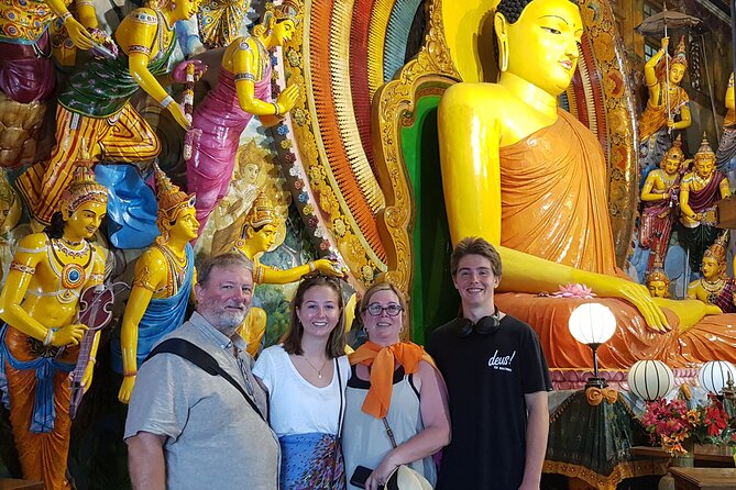 Colombo City Tour with Private Driver - Viharamahadevi Park: Flowering Trees, Benches, and Ceremonial Elephants