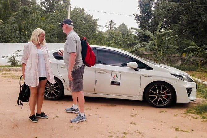 Colombo (CMB) Airport to Sigiriya City Private Transfer - Meeting at CMB: What to Expect After You Land