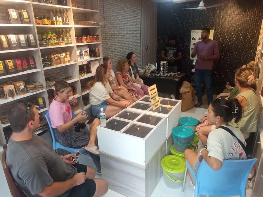 Colombo Foods Tour by Tuk Tuk ( Food chargers included ) - Three types of hoppers: crisp vs soft, and why that comparison is the point