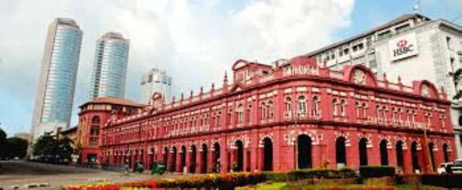 Colombo: Guided City Tour with Entry Tickets - Pettah Market Area and the Old Town Hall Monastery Stop