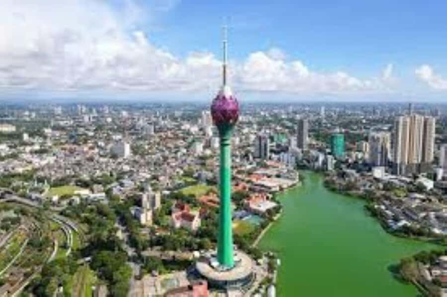 Colombo: Guided City Tour with Entry Tickets - Jami Ul-Alfar Mosque (Red Mosque) and the Temple Stops