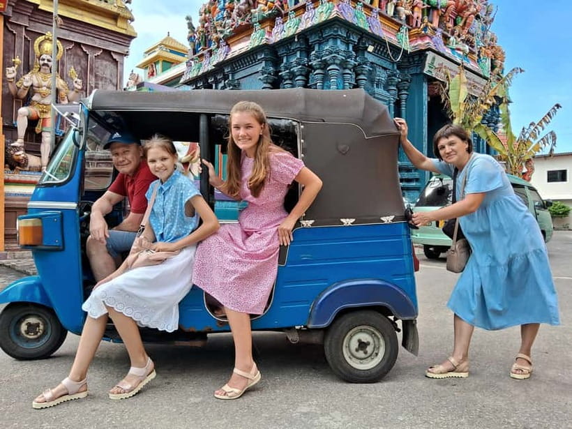 Colombo Heritage &Culture City Tour by Tuk Tuk ALL INCLUSIVE - Meeting up across Colombo, including cruise ship days