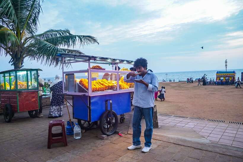 Colombo Local Food Tour by Tuk Tuk – All Inclusive - Stop by Stop: Tea, Street Snacks, and Getting Oriented