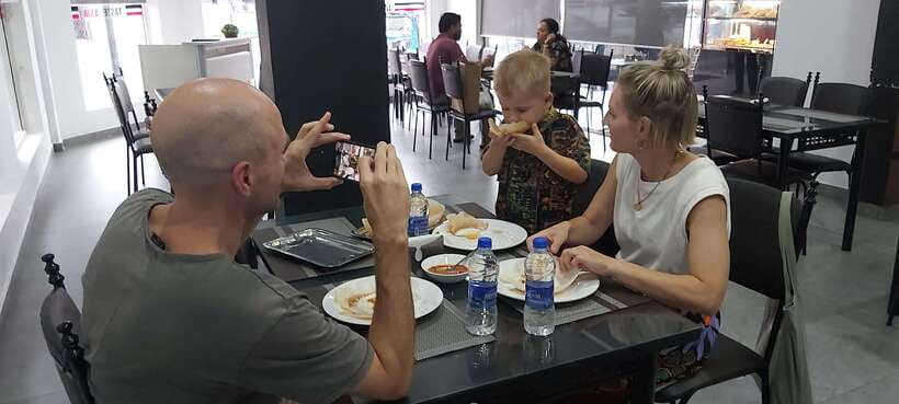 Colombo Local Food Tour by Tuk Tuk – All Inclusive - Galle Face Green at Snack Time: A City Landmark Without the Museum Mood