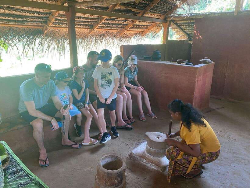Colombo-Negombo : Sigiriya & Dambulla Cave Full-Day Tour - FAQ