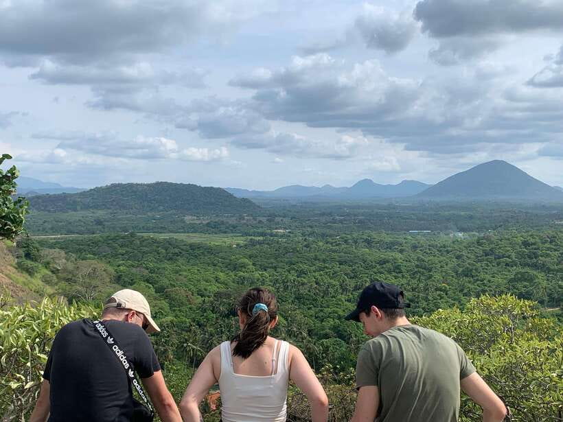 Colombo/Negombo: Sigiriya, Kandy, Ella 3-Day Trip with Train - Little Adam’s Peak sunrise: the payoff hike in Ella