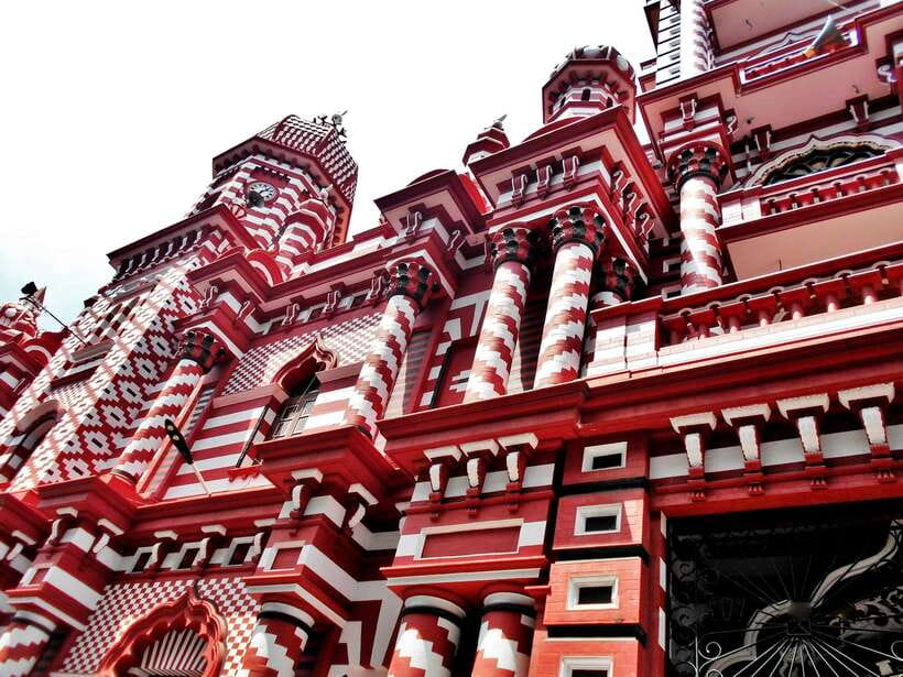 Colombo: One Day Private City Tour With Gangaramaya Temple - Viharamahadevi Park, Beira Lake, And Galle Face Green: Colombo’s Breathing Spaces